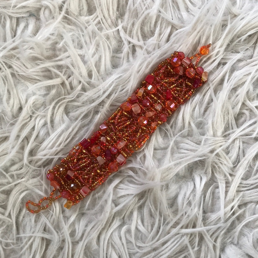 Beaded cluster bracelet